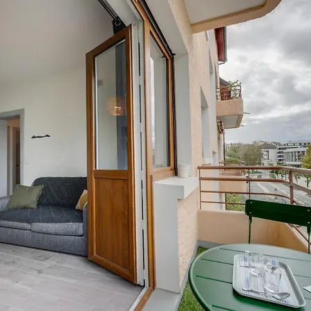 Ferienwohnung Le Parmelan - Beautiful T2 With Balcony For Up To 4 People Annecy Exterior foto