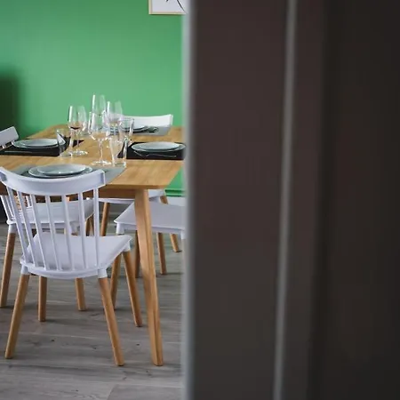 Ferienwohnung Le Parmelan - Beautiful T2 With Balcony For Up To 4 People Annecy Exterior foto