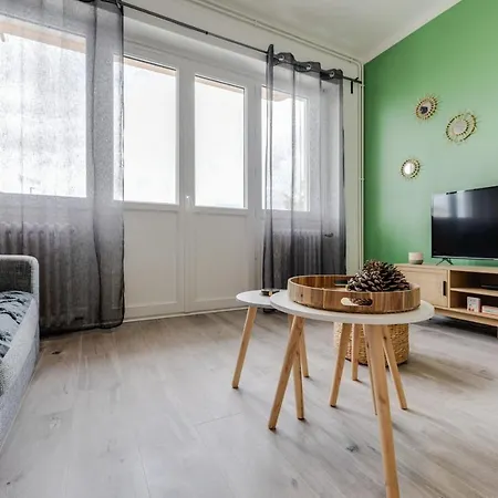 Ferienwohnung Le Parmelan - Beautiful T2 With Balcony For Up To 4 People Annecy Exterior foto